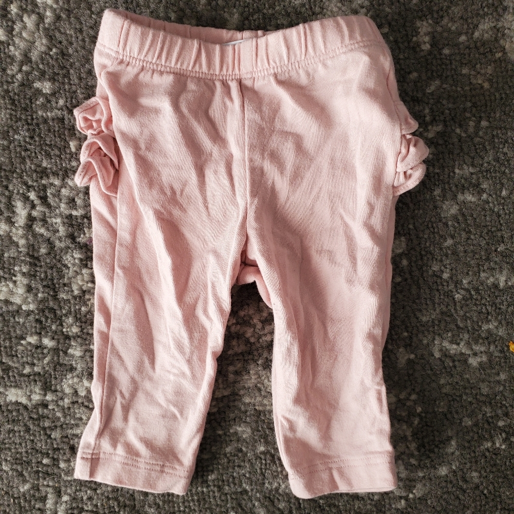 Old Navy Ruffle Bottom Pants - Picture 2 of 3